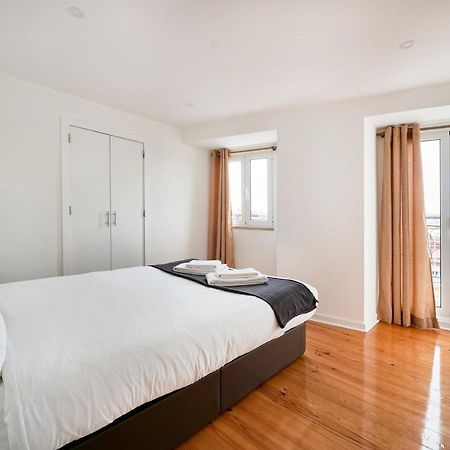 Cozy Flat In Santa Apolonia Apartment Lisbon Luaran gambar