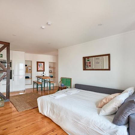 Cozy Flat In Santa Apolonia Apartment Lisbon Luaran gambar