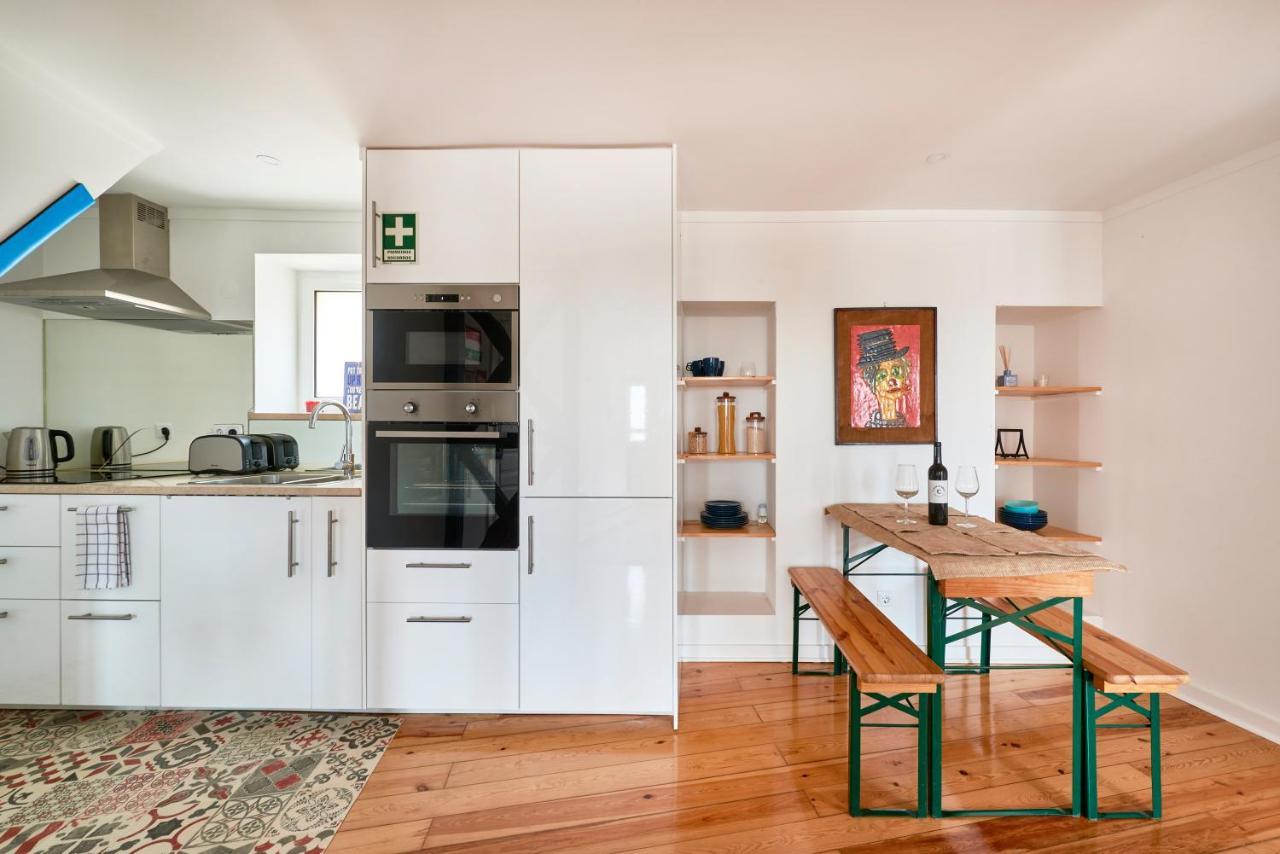 Cozy Flat In Santa Apolonia Apartment Lisbon Luaran gambar
