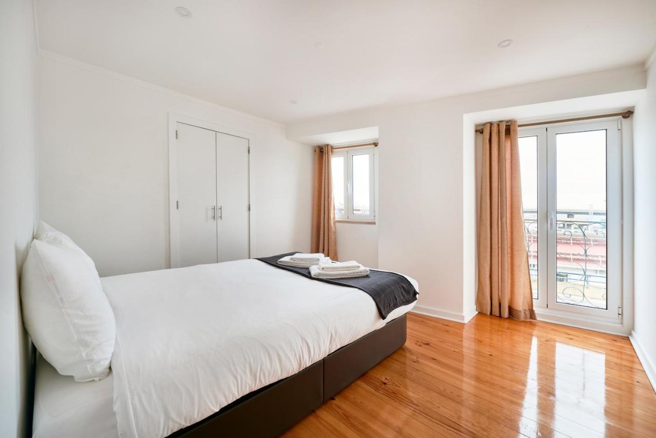 Cozy Flat In Santa Apolonia Apartment Lisbon Luaran gambar
