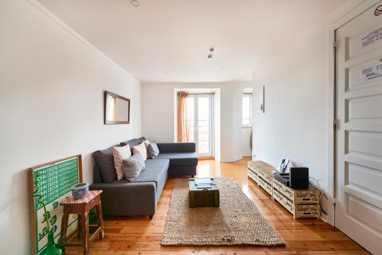 Cozy Flat In Santa Apolonia Apartment Lisbon Luaran gambar